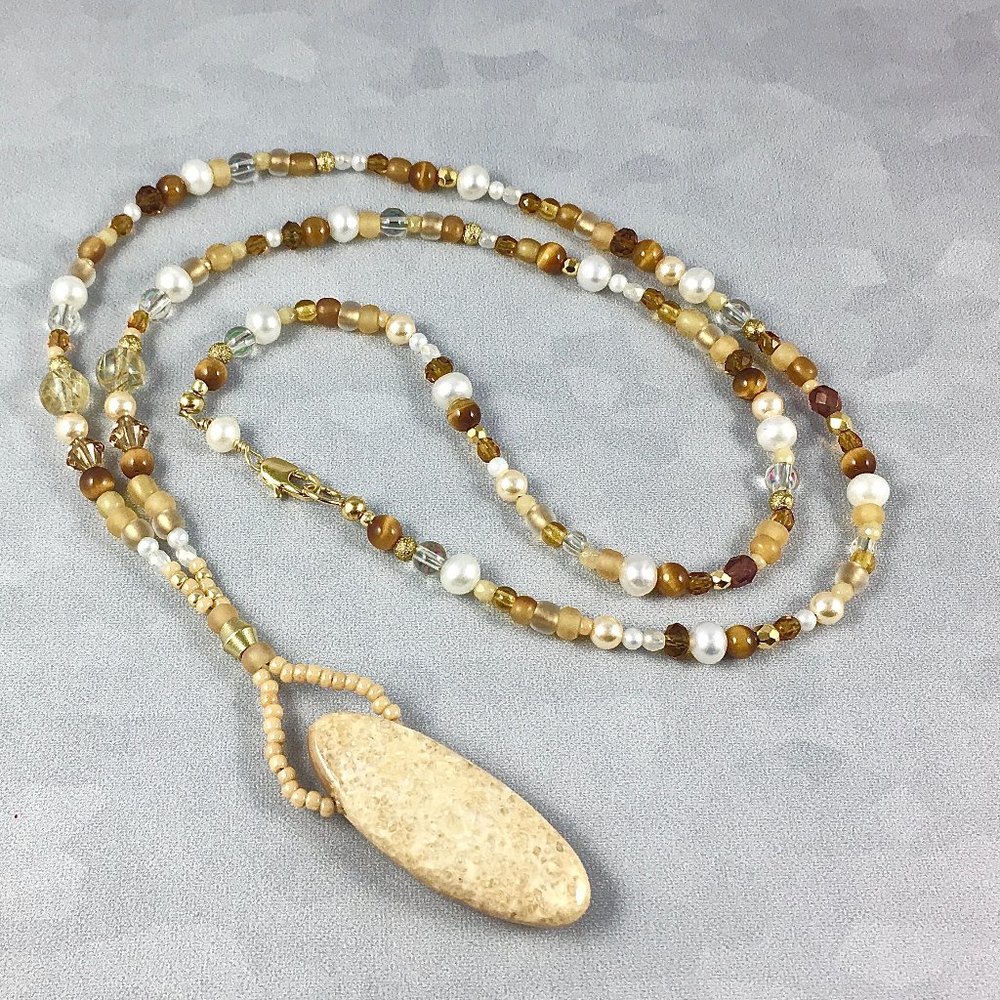 FOSSIL NECKLACE WITH FRESHWATER PEARLS, GEMSTONES, GOLD-PLATED BEADS